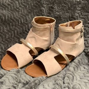 Justice Women's Gladiator Sandals Shoes Size 8